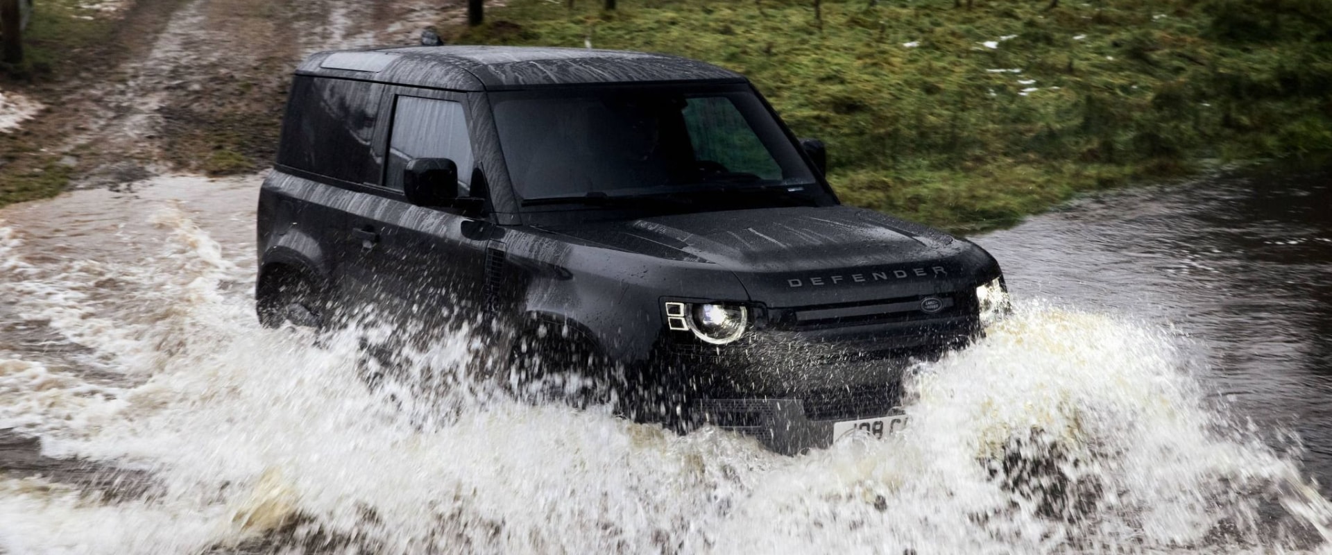 An In-Depth Look at Mud and Water Crossings for Off-Road Land Rover Adventures