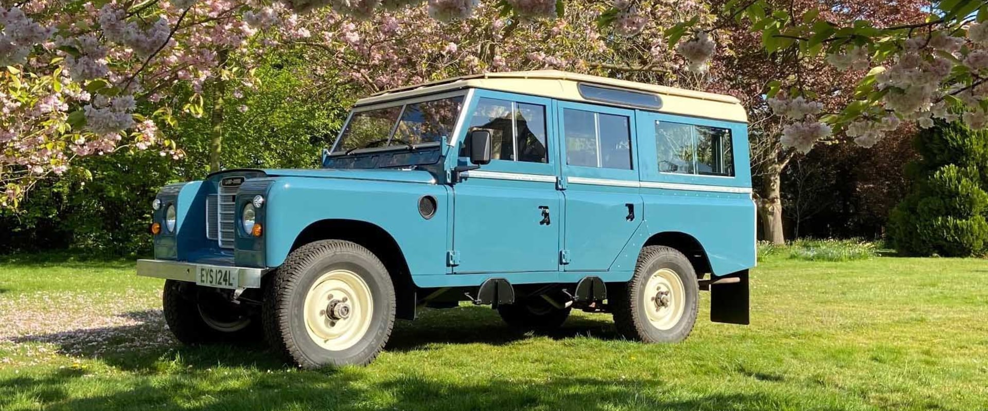 A Complete Guide to Maritime Land Rover Cars: All You Need to Know