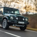 Approaching Obstacles on Maritime Land Rover Cars