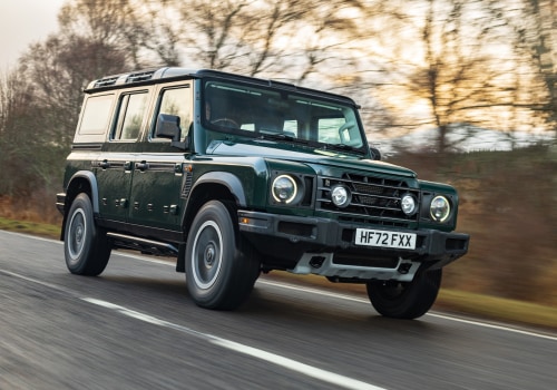 Approaching Obstacles on Maritime Land Rover Cars